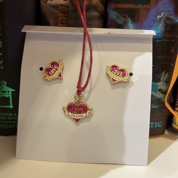NWOT Harry Potter Love Potion Earrings and Bracelet - Picture 5 of 10